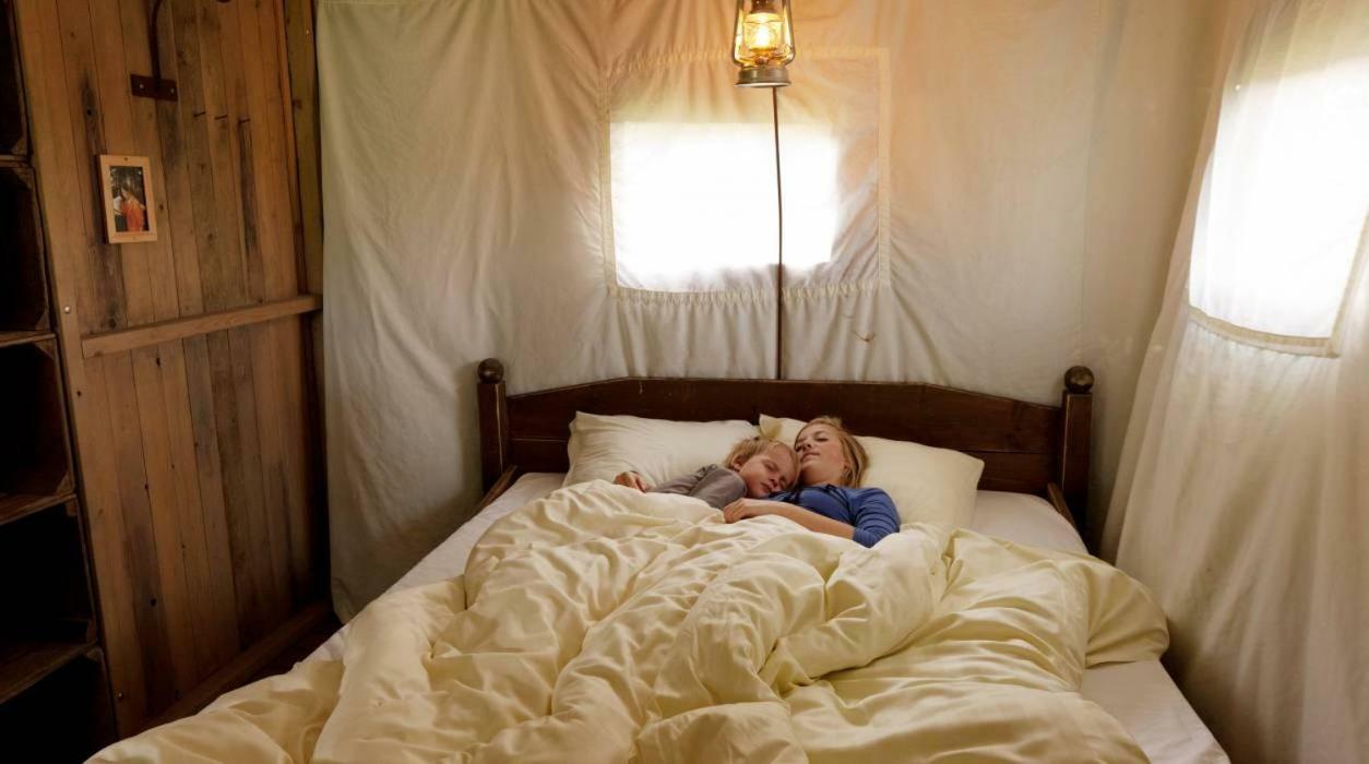 Hoeve De Pippert Hotel Ophemert ภายนอก รูปภาพ